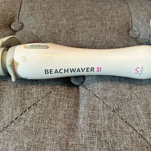 BEACHWAVER S1 DUAL VOLTAGE WHITE ROTATING CURLING IRON